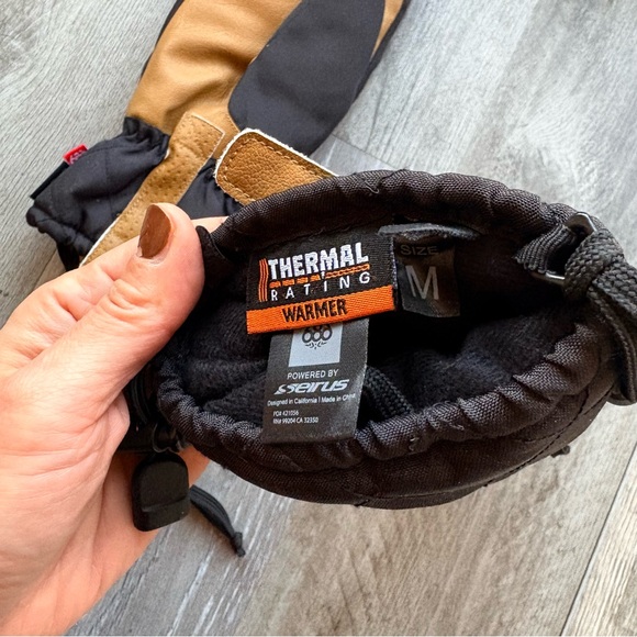 NWOT 686 Women's Jubilee Snow Mitt Size M Black / Brown - Picture 11 of 12